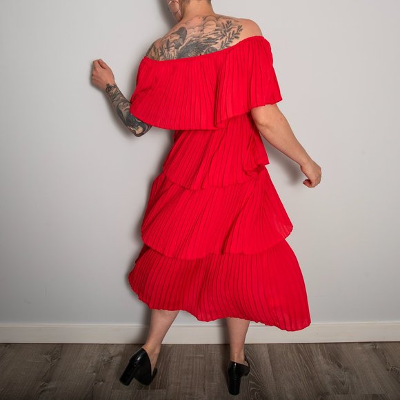 Tiered Red Pleated Off-the-Shoulder Dress - Picture 5 of 10